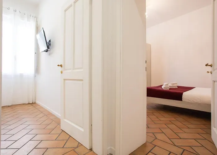 45 - Tourist House Oberdan - Self Check-in * بولونيا