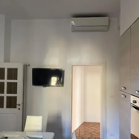 45 - Tourist House Oberdan - Self Check-in דירה *