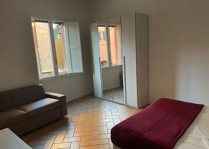 45 - Tourist House Oberdan - Self Check-in Bologna