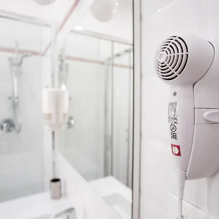 45 - Tourist House Oberdan - Self Check-in Апартаменты *